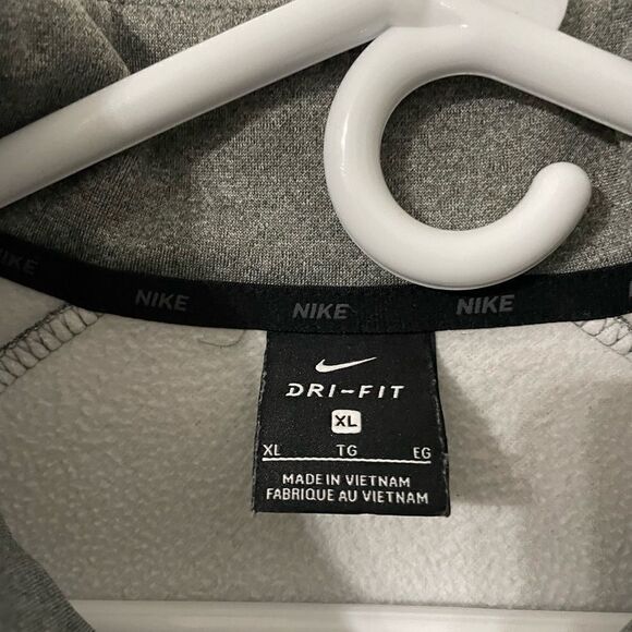 Nike Dri-fit long sleeve pullover - Picture 3 of 4